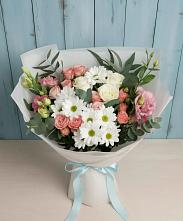 Букет цветов из:  Розы, Лизиантусы и Хризантемы в Харланиху-2