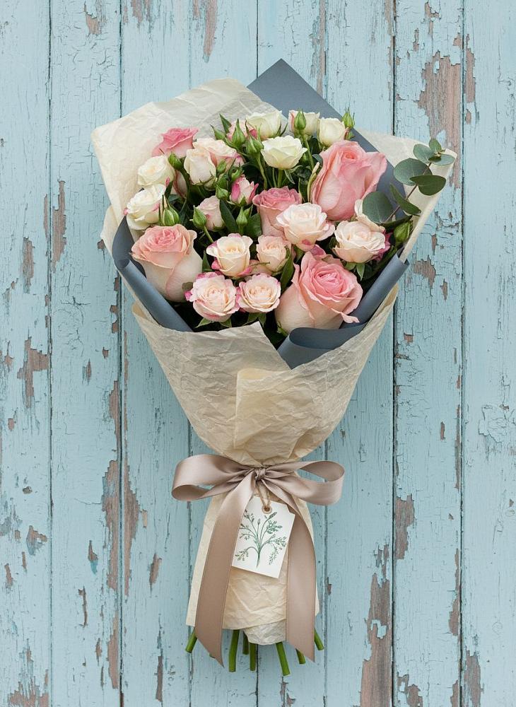 Букет цветов из: Розы в Харланиху-2