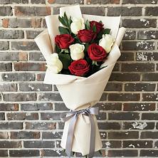 Букет цветов из:  Розы в Харланиху-2