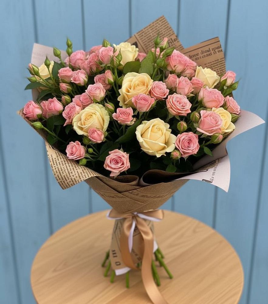 Букет цветов из: Розы в Харланиху-2