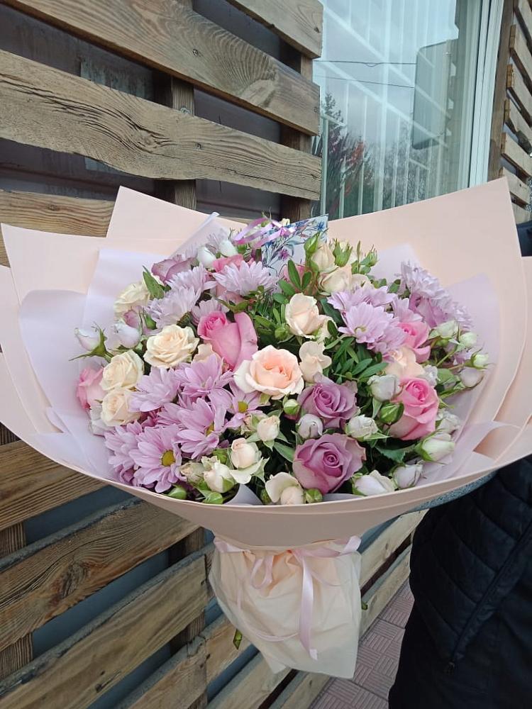 Букет цветов из: Розы и Хризантемы в Харланиху-2