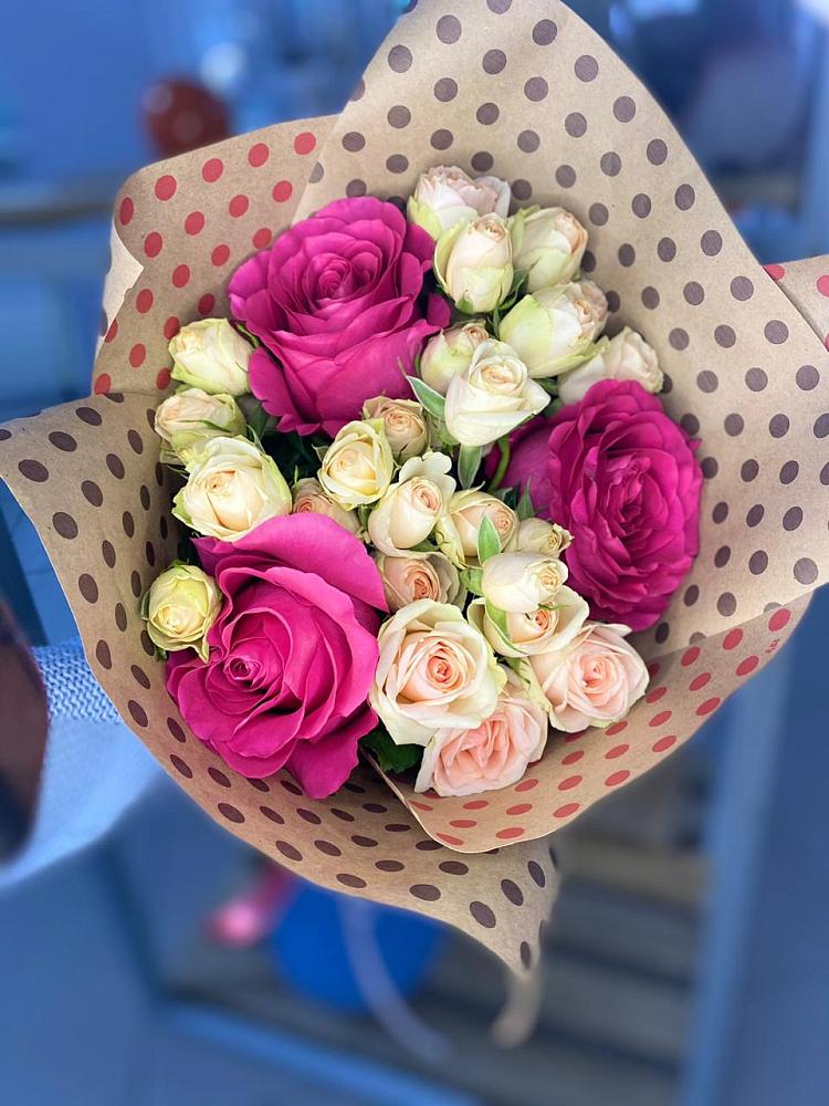 Букет цветов из: Розы в Харланиху-2