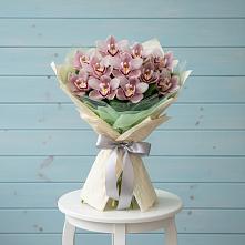 Букет цветов из:  Орхидеи и Розы #REPLACE_PRED# Харланиху-2