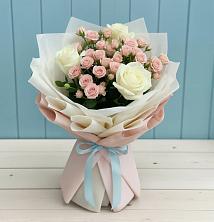Букет цветов из:  Розы в Харланиху-2