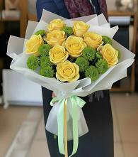 Букет цветов из:  Хризантемы и Розы в Харланиху-2