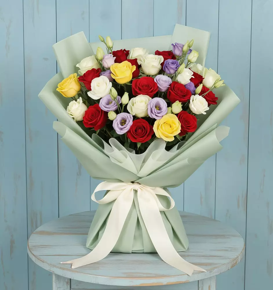 Букет цветов из: Розы в Харланиху-2