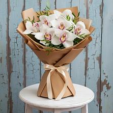 Букет цветов из:  Орхидеи и Розы в Харланиху-2