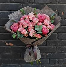 Букет цветов из:  Розы в Харланиху-2